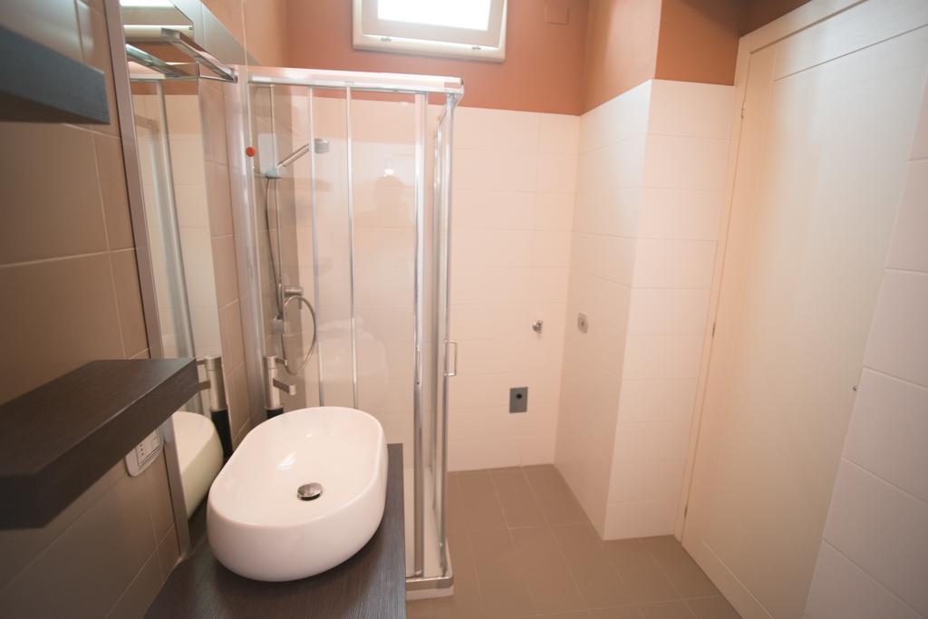 Lazise Boutique Apartment Lago E Relax Zimmer foto