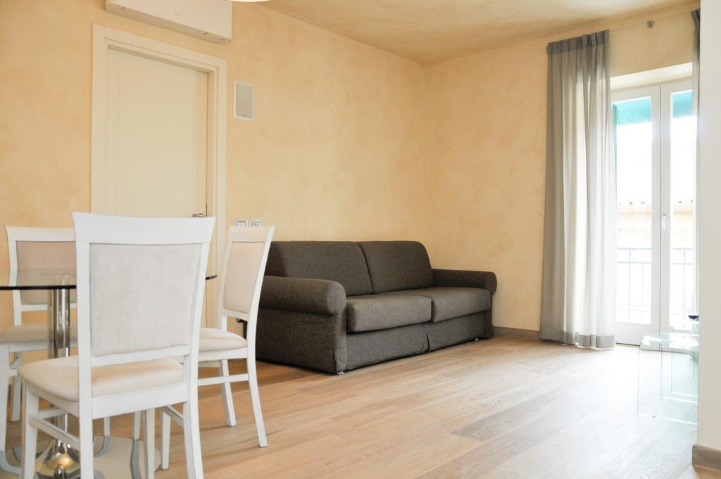 Lazise Boutique Apartment Lago E Relax Zimmer foto